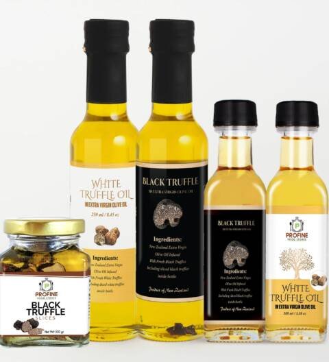 Merry Truffles Bundle as Black Truffle Oil 250 cc - White Truffle Oil 250 cc , Black Truffle Oil 100 cc , White Truffle Oil 100 cc , Black Truffle Slice 100 gr
